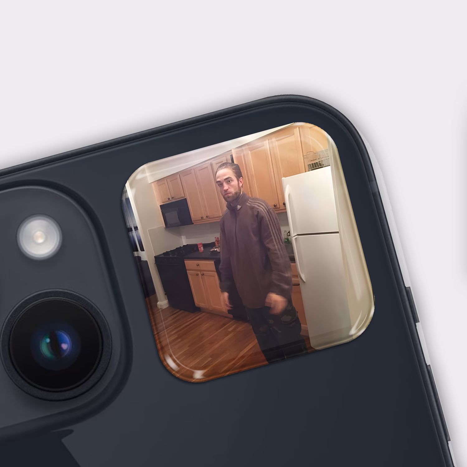 3D стикер "Паттинсон на кухне"