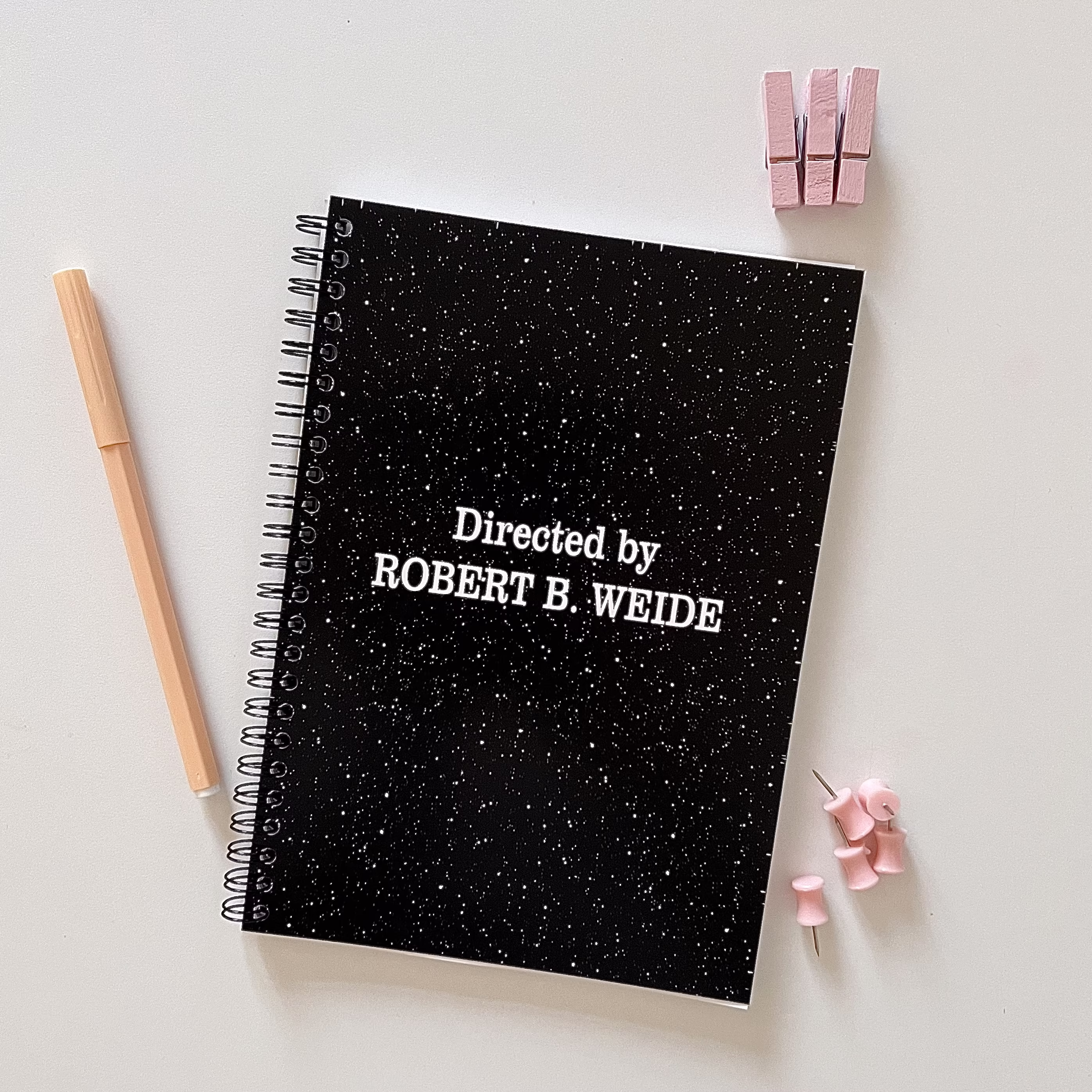 Блокнот в точку "Directed by ROBERT B. WEIDE"