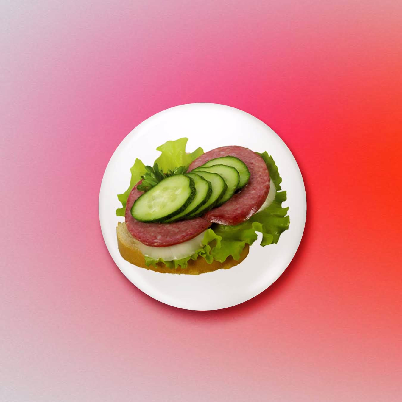 Значок "бутерброд с колбасой и огурчиком"